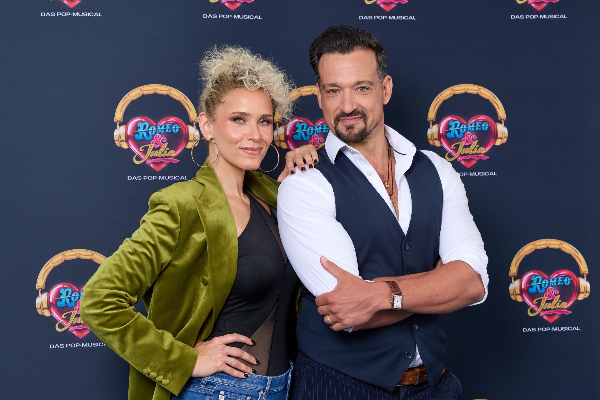 053eb2154b6e12921bc7bb753743fe75-0fea2d8a Sabrina Weckerling und Maximilian Mann spielen Hauptrollen bei &JULIA in Stuttgart &ndash; musicalradio.de | Musicals kostenlos im Radio